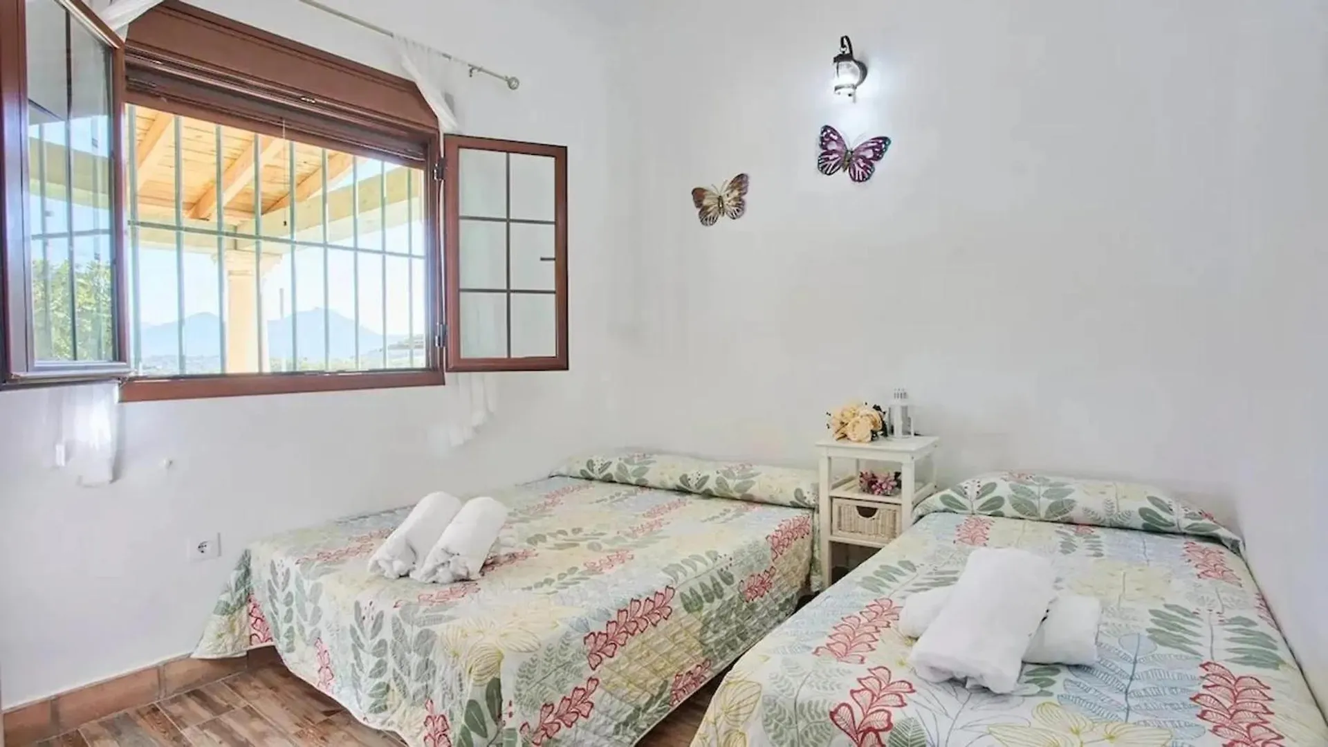 Luxurious Villa In Prado Del Rey With Pool Spain