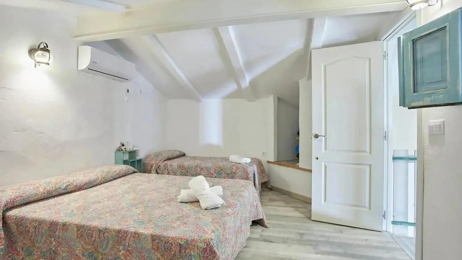 Luxurious Villa In Prado Del Rey With Pool 0*,  Spain