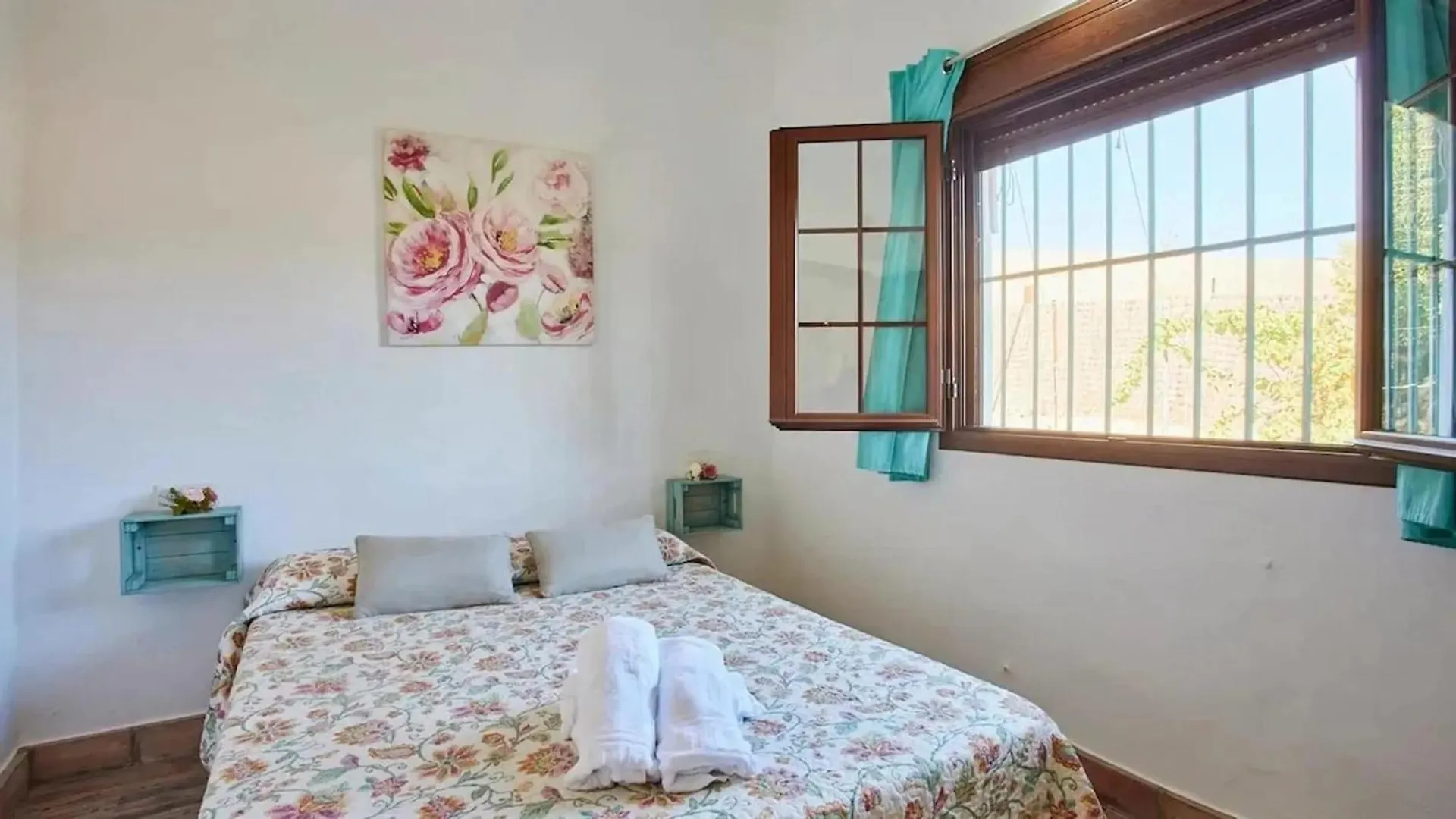 Luxurious Villa In Prado Del Rey With Pool